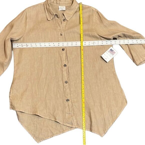 CMC womens top Sz XL 100% linen asymmetrical slit hem tan shell button front NWT - Picture 8 of 9